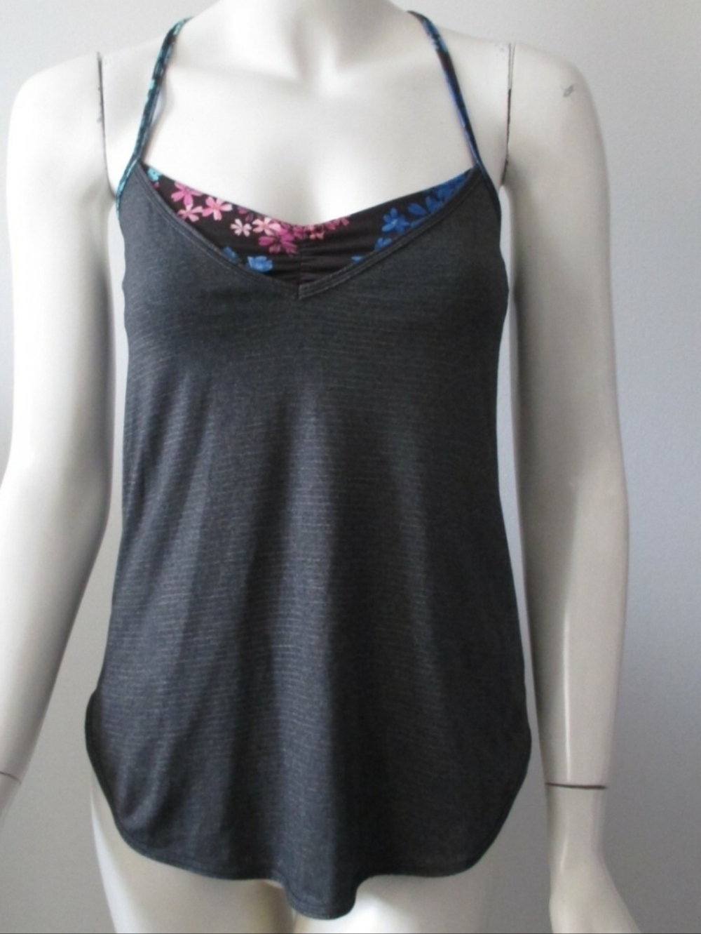 New Lululemon Black Floral-Trim Strappy Tank Top - Size 4